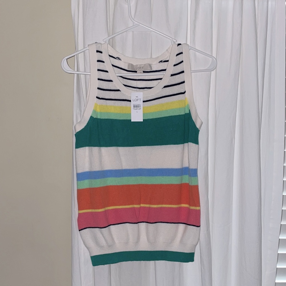 Loft top with tags!